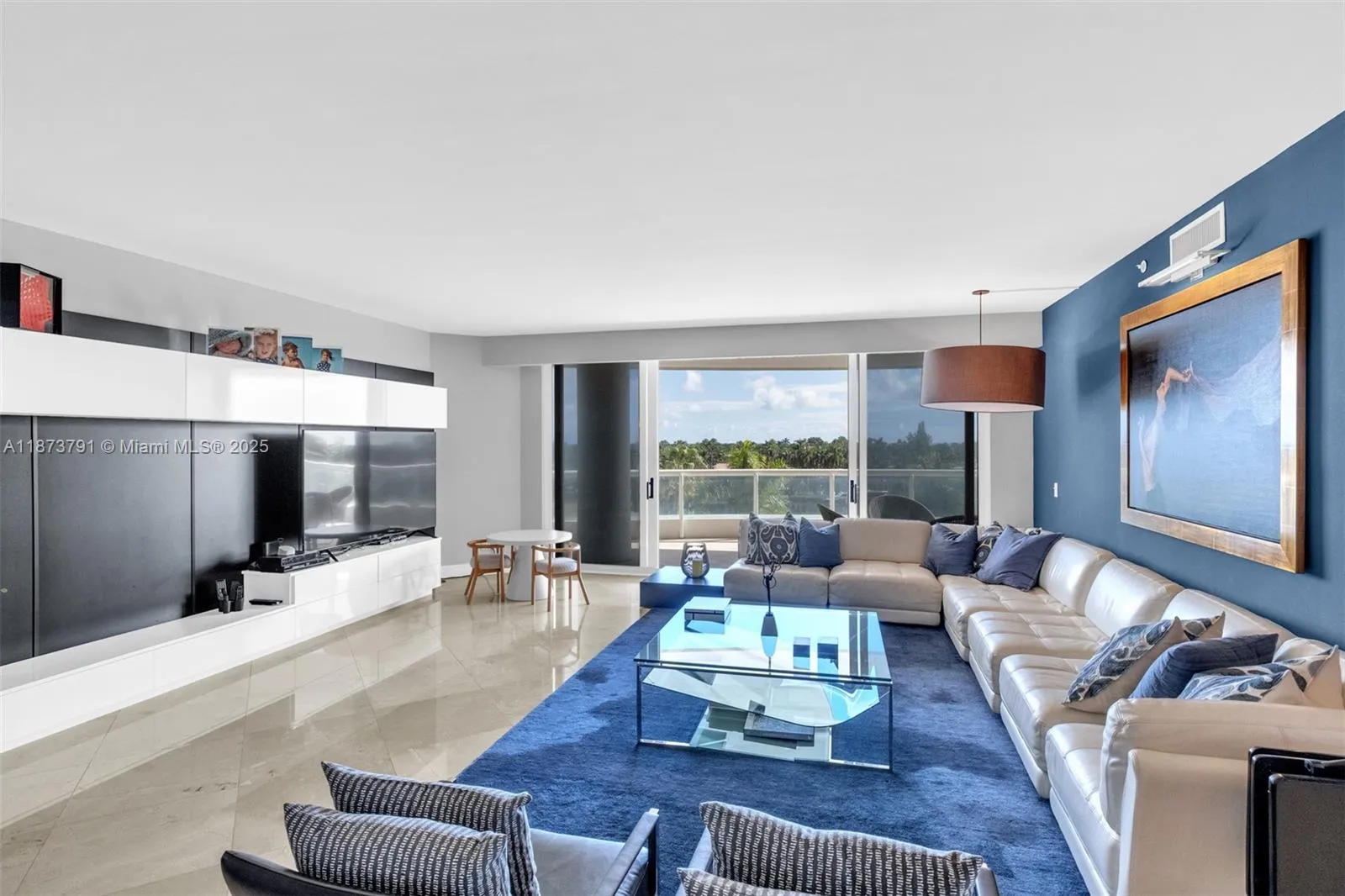 Aventura, Florida 33180, United States, 3 Bedrooms Bedrooms, ,4 BathroomsBathrooms,Residential,Active,205961