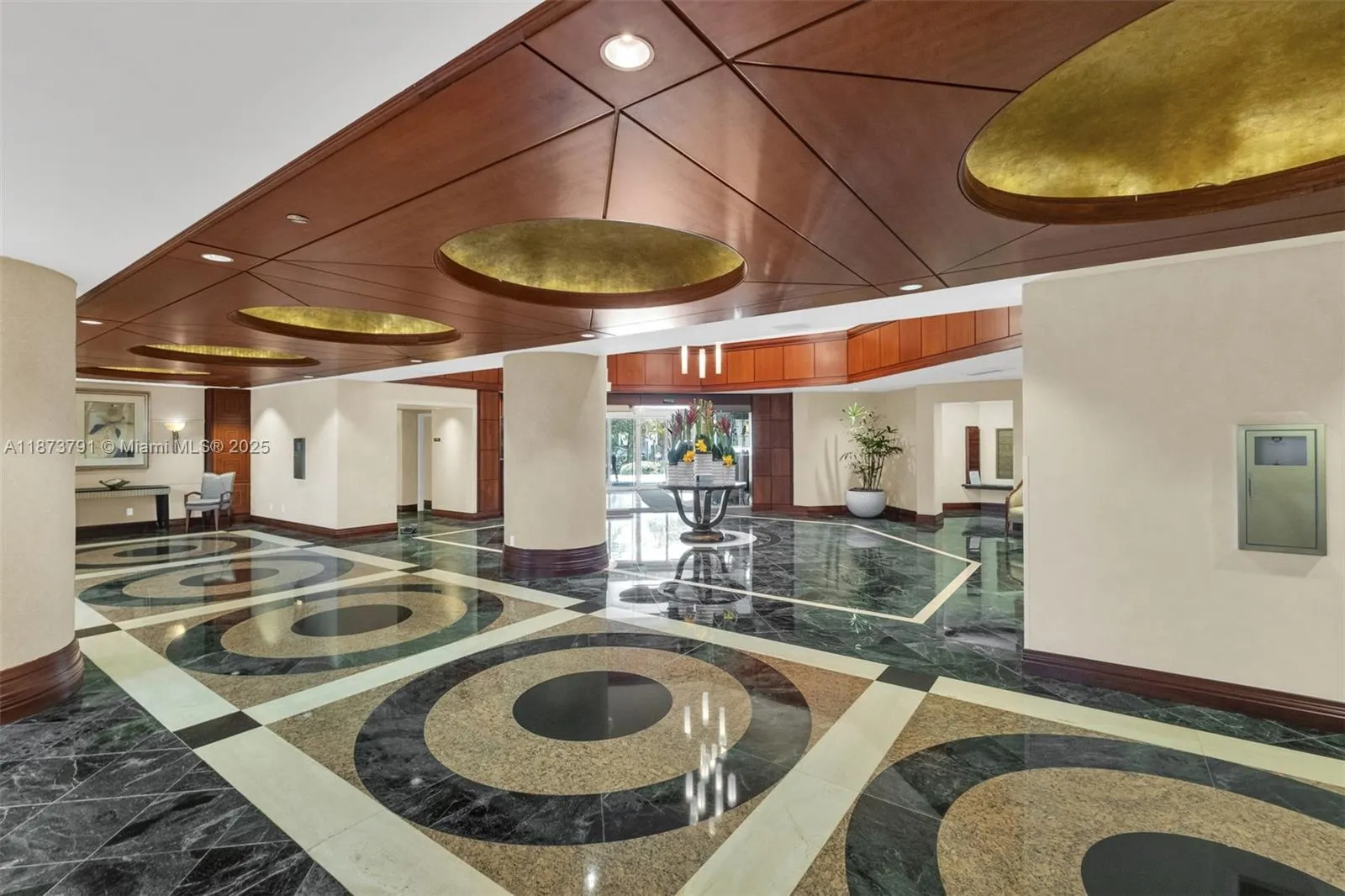 Aventura, Florida 33180, United States, 3 Bedrooms Bedrooms, ,4 BathroomsBathrooms,Residential,Active,205961