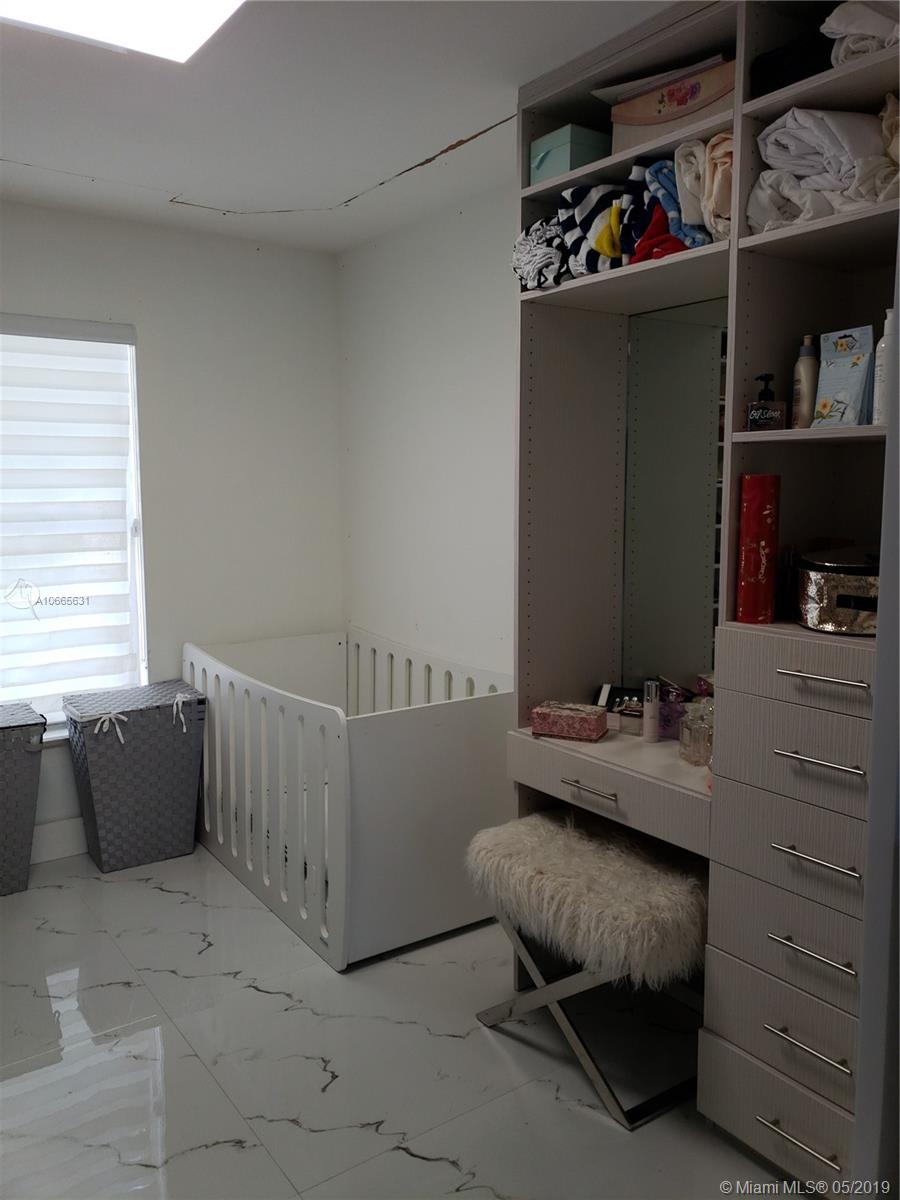 WINSTON PARK UNIT THREE - Residential