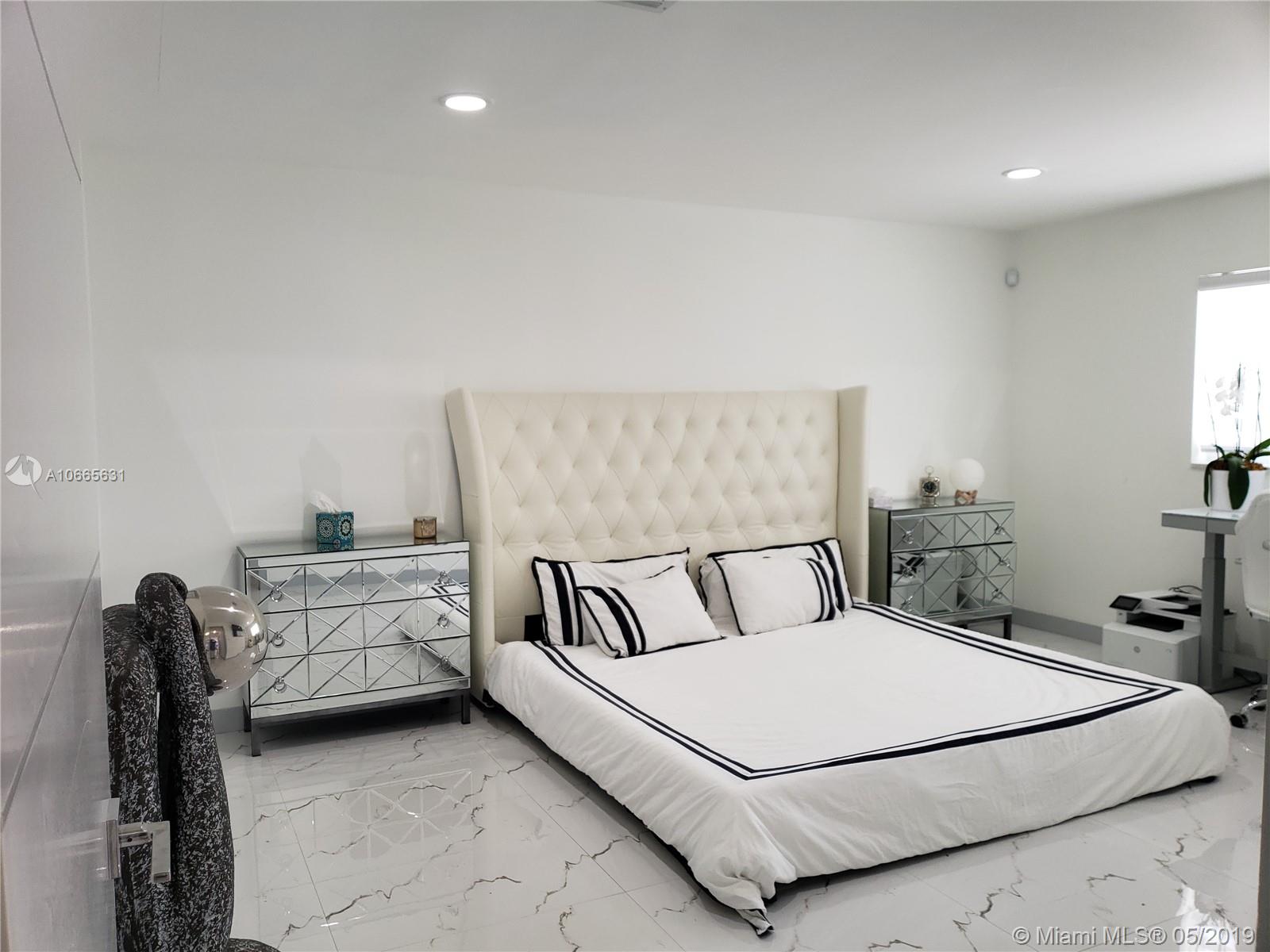 WINSTON PARK UNIT THREE - Residential