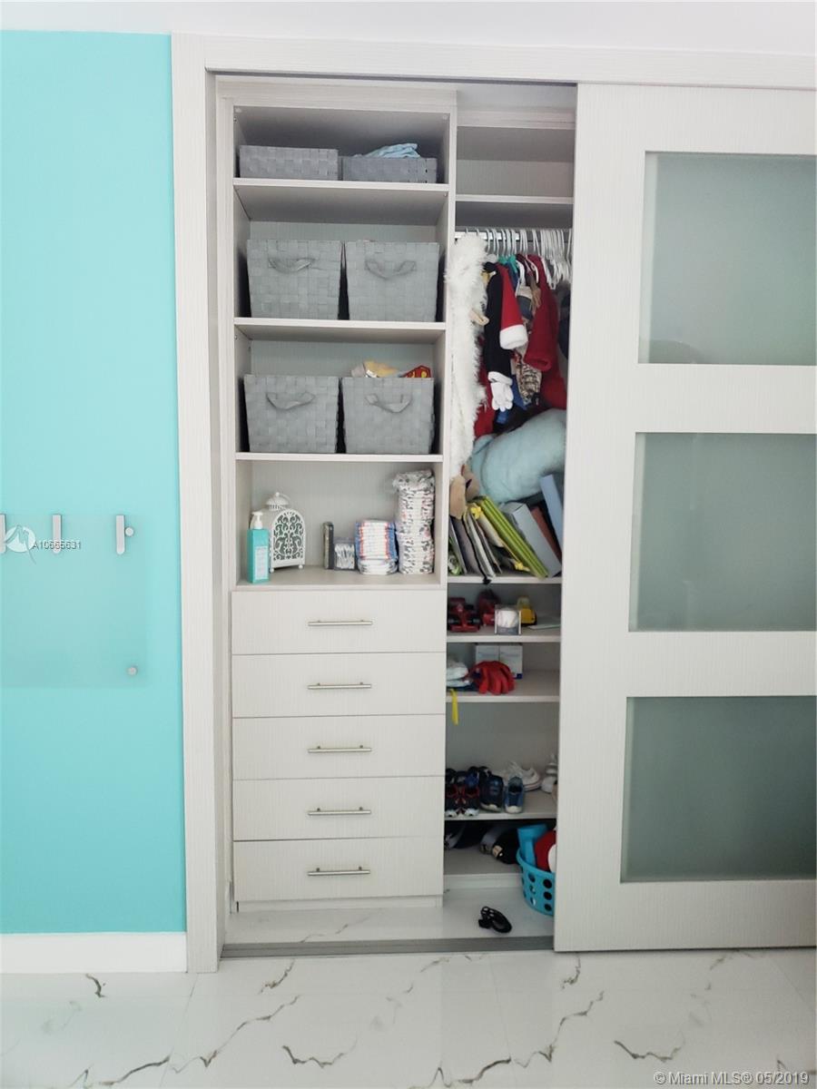 WINSTON PARK UNIT THREE - Residential