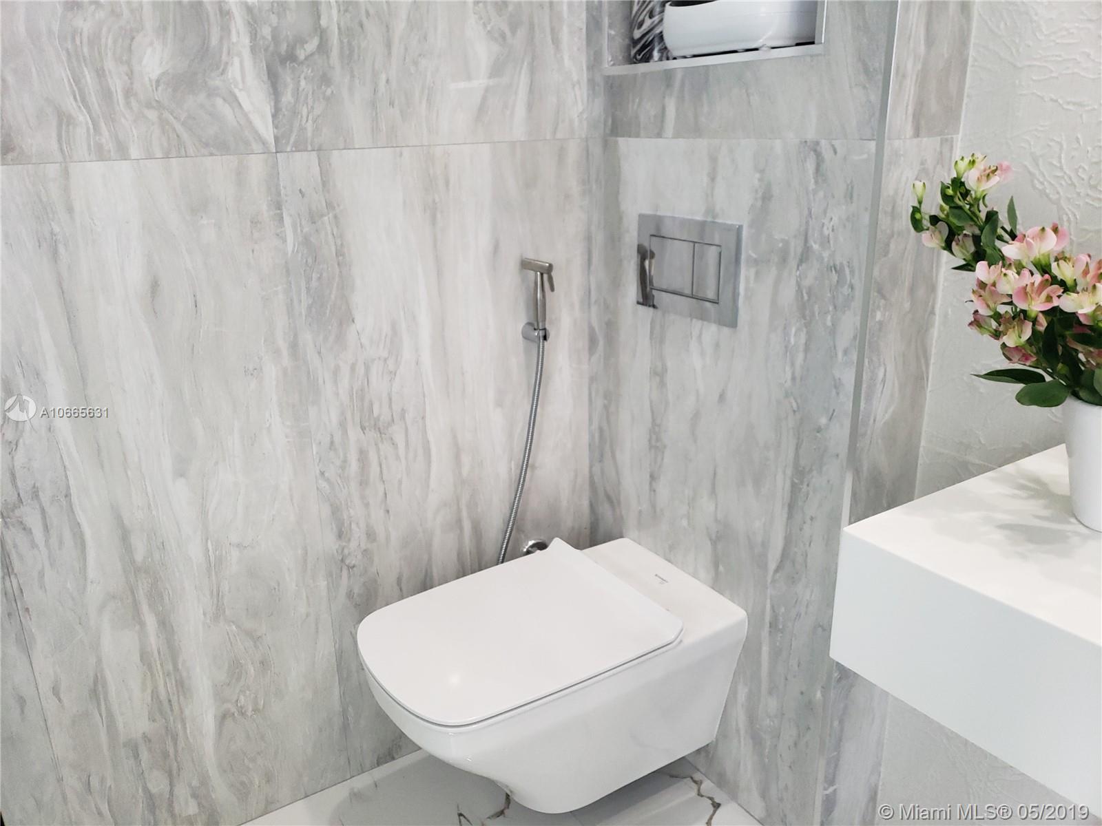 WINSTON PARK UNIT THREE - Residential