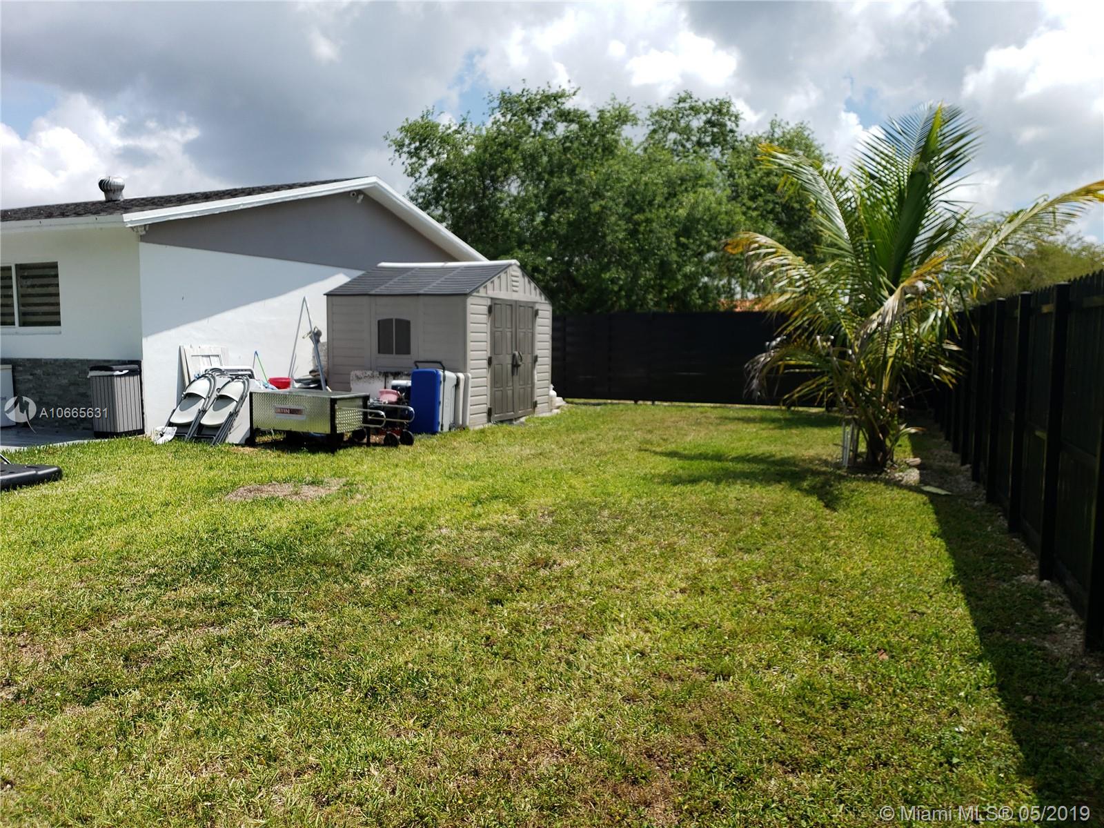 WINSTON PARK UNIT THREE - Residential