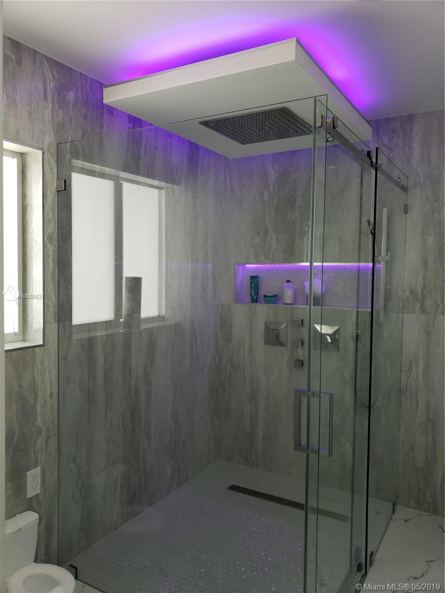 WINSTON PARK UNIT THREE - Residential