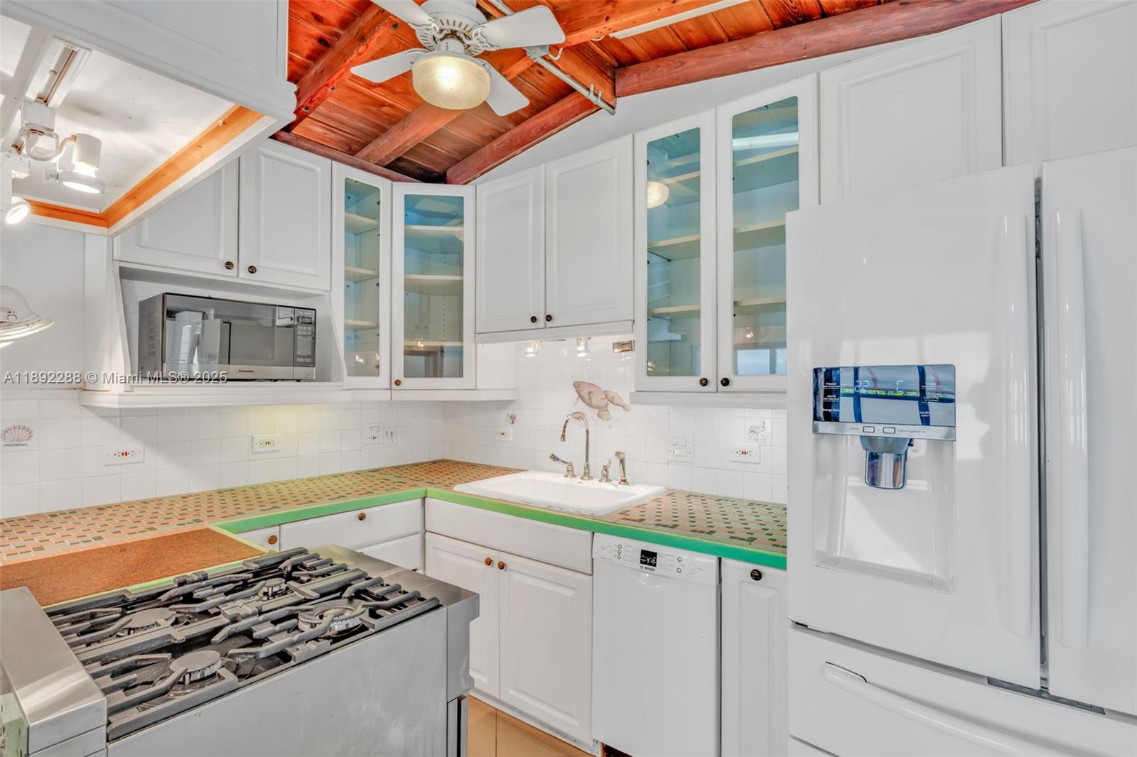 PLANTATION KEY COLONY 1ST - Residential