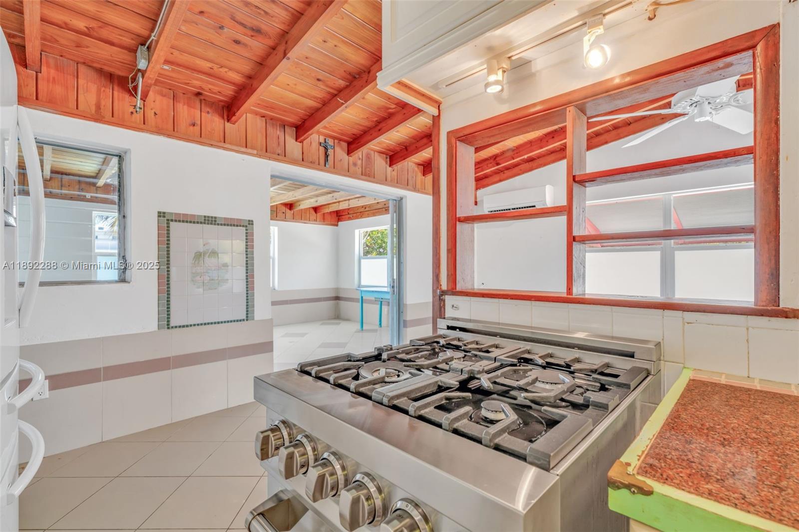 PLANTATION KEY COLONY 1ST - Residential