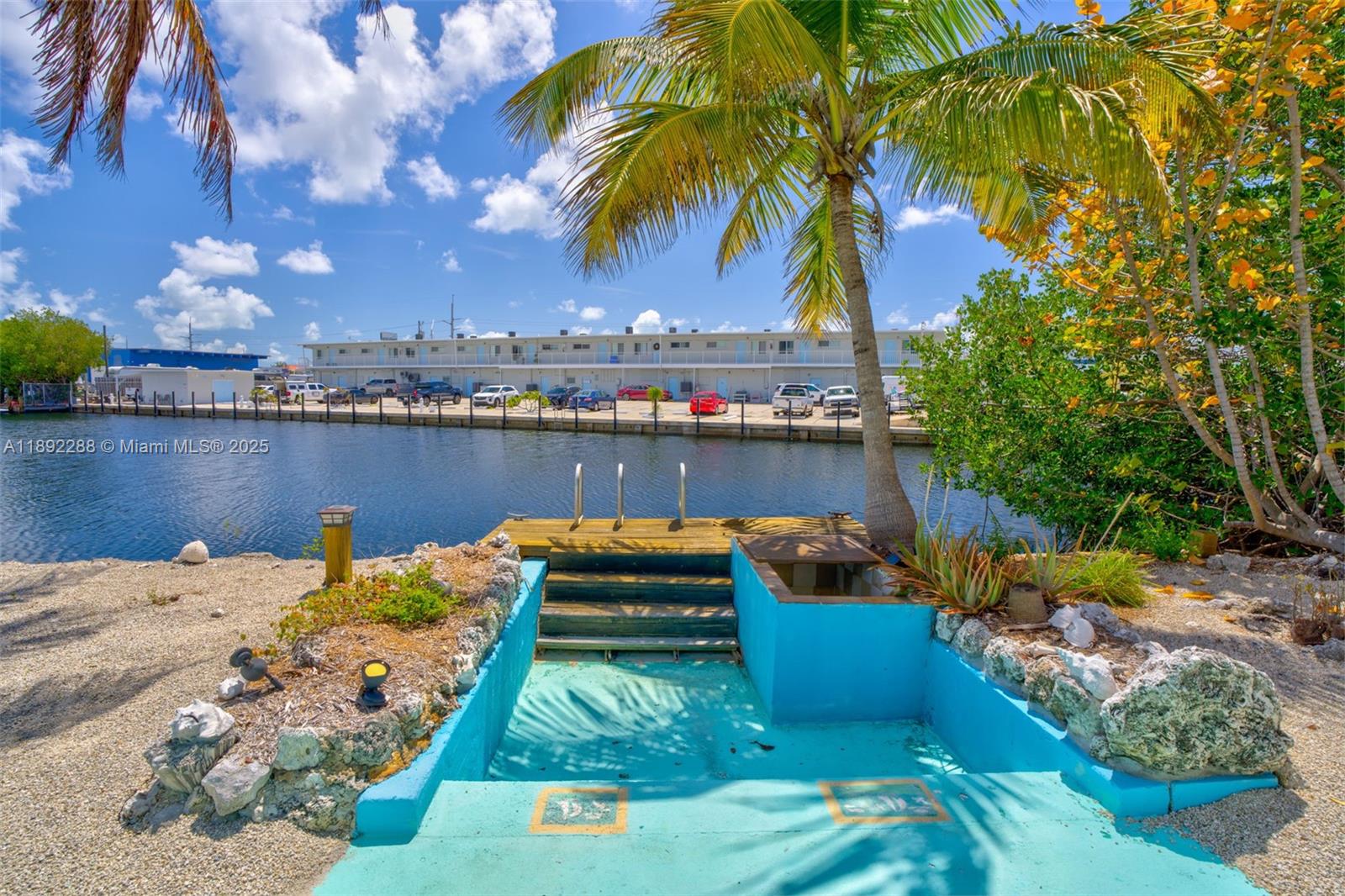 PLANTATION KEY COLONY 1ST - Residential