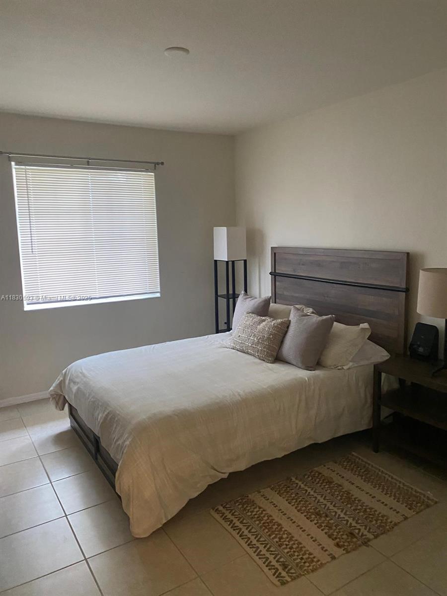 6400 Emerald Dunes Dr 303