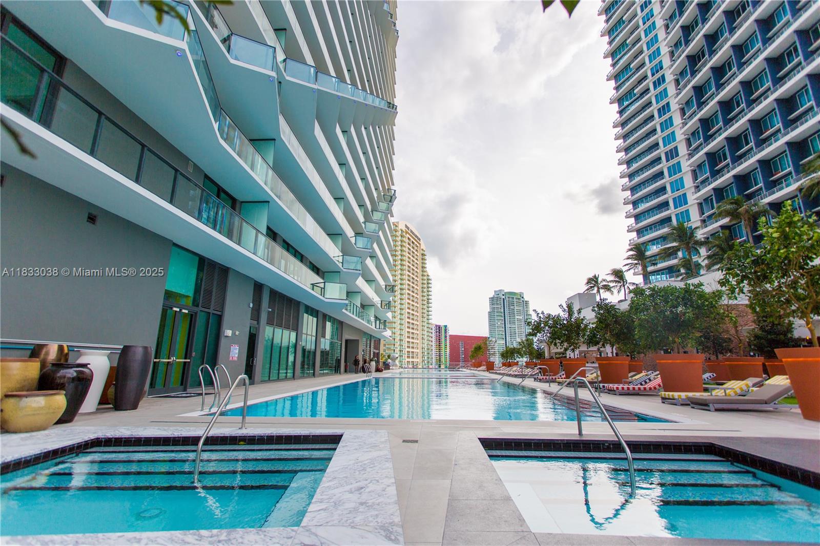 1300 S MIAMI AVENUE CONDO - Residential