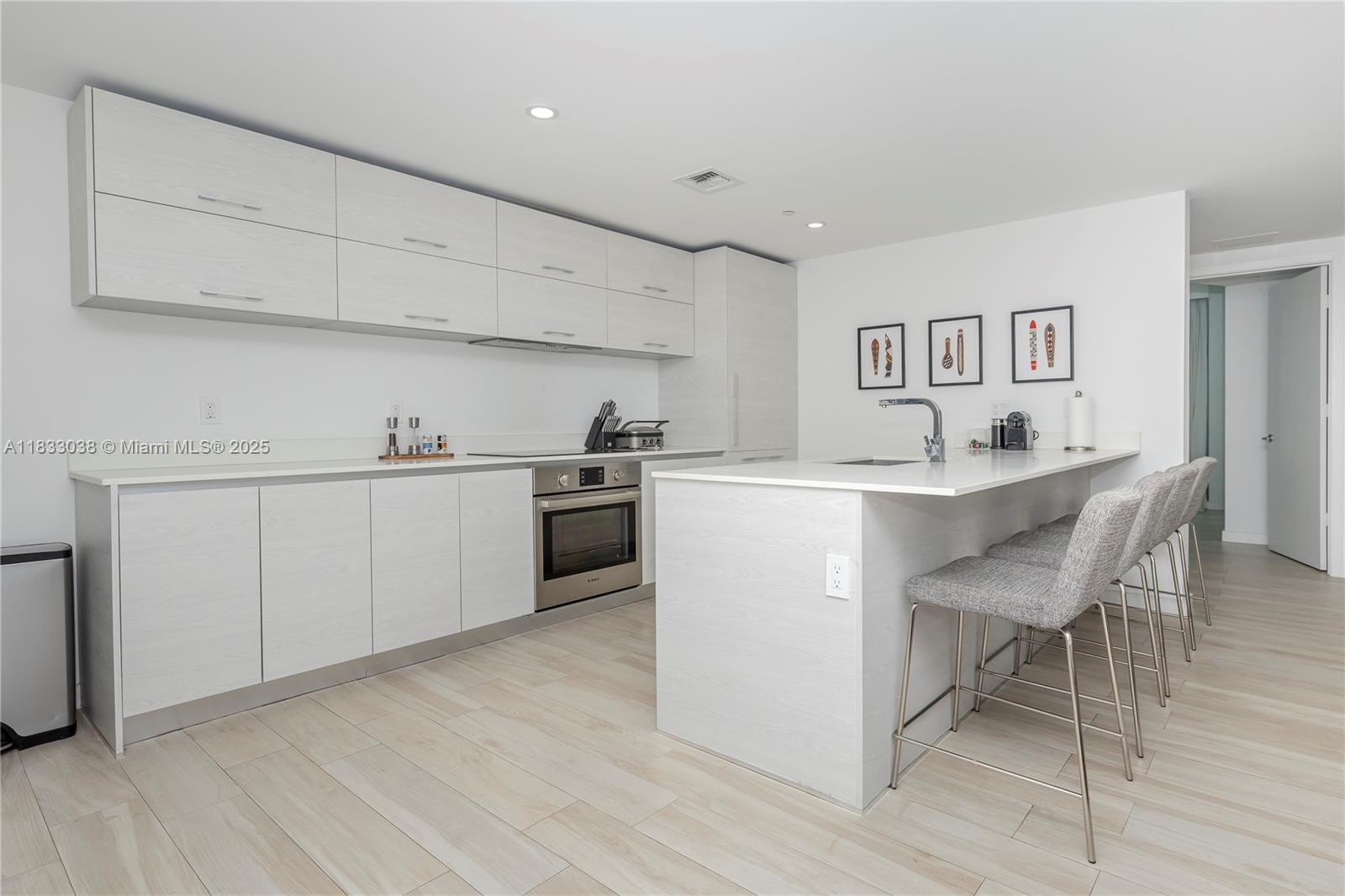 1300 S MIAMI AVENUE CONDO - Residential