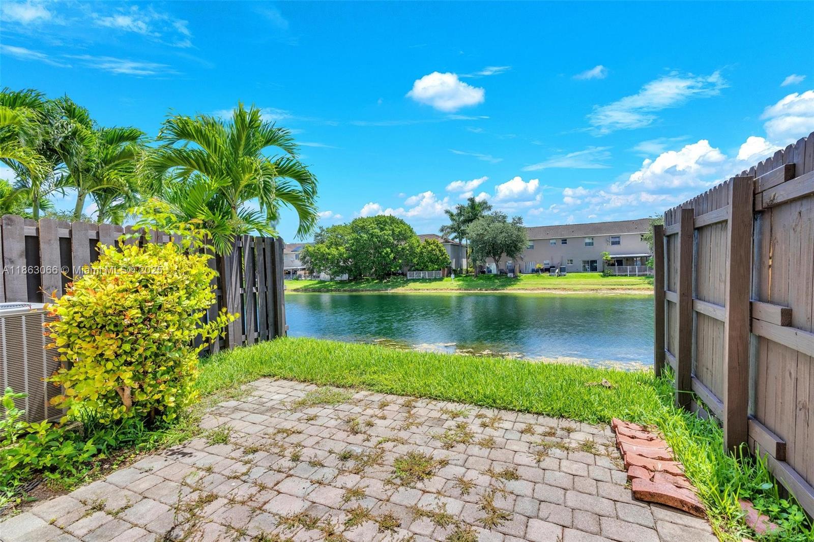 LAKES BY THE BAY EVE REPL - Residential