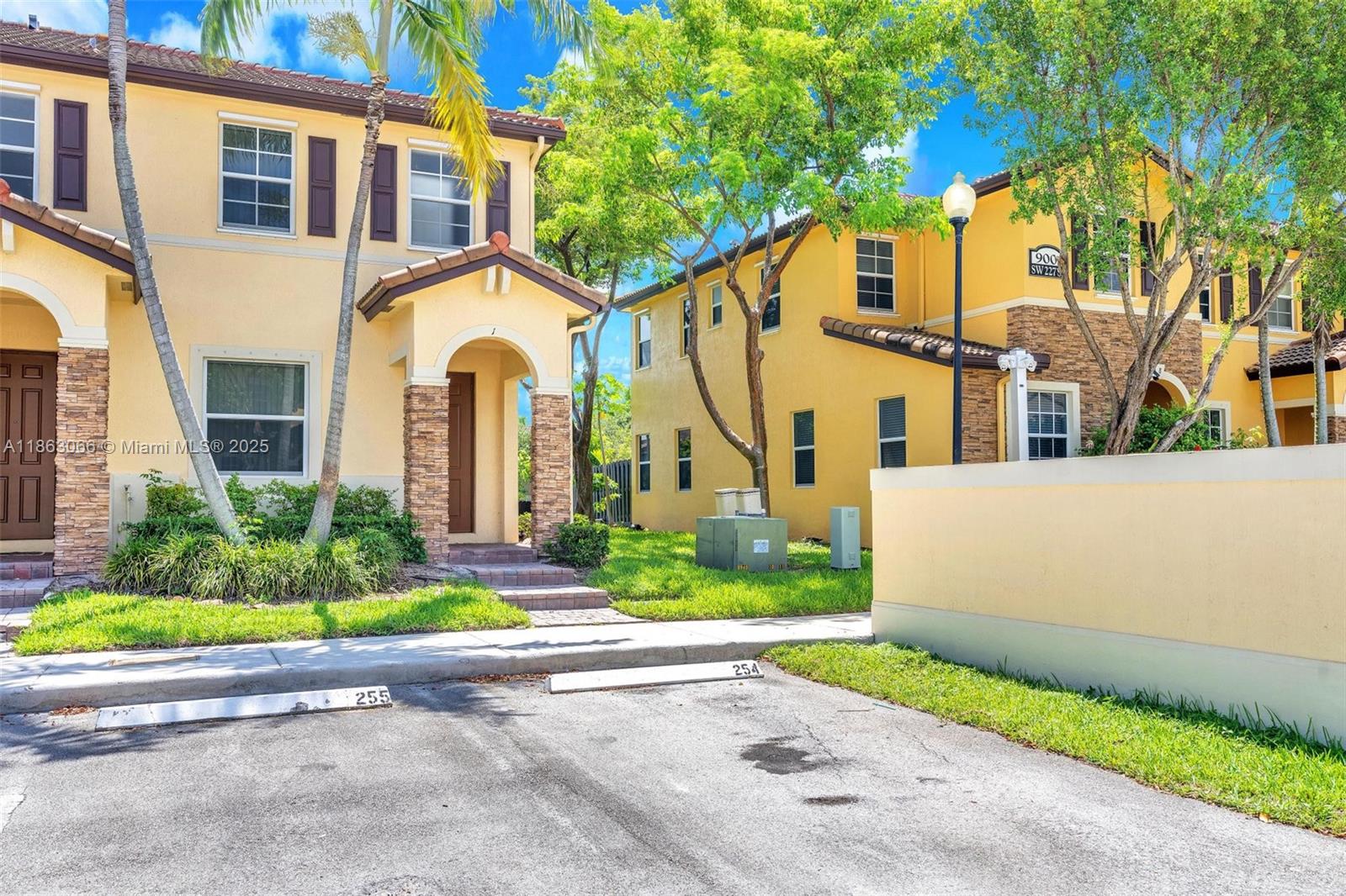 LAKES BY THE BAY EVE REPL - Residential