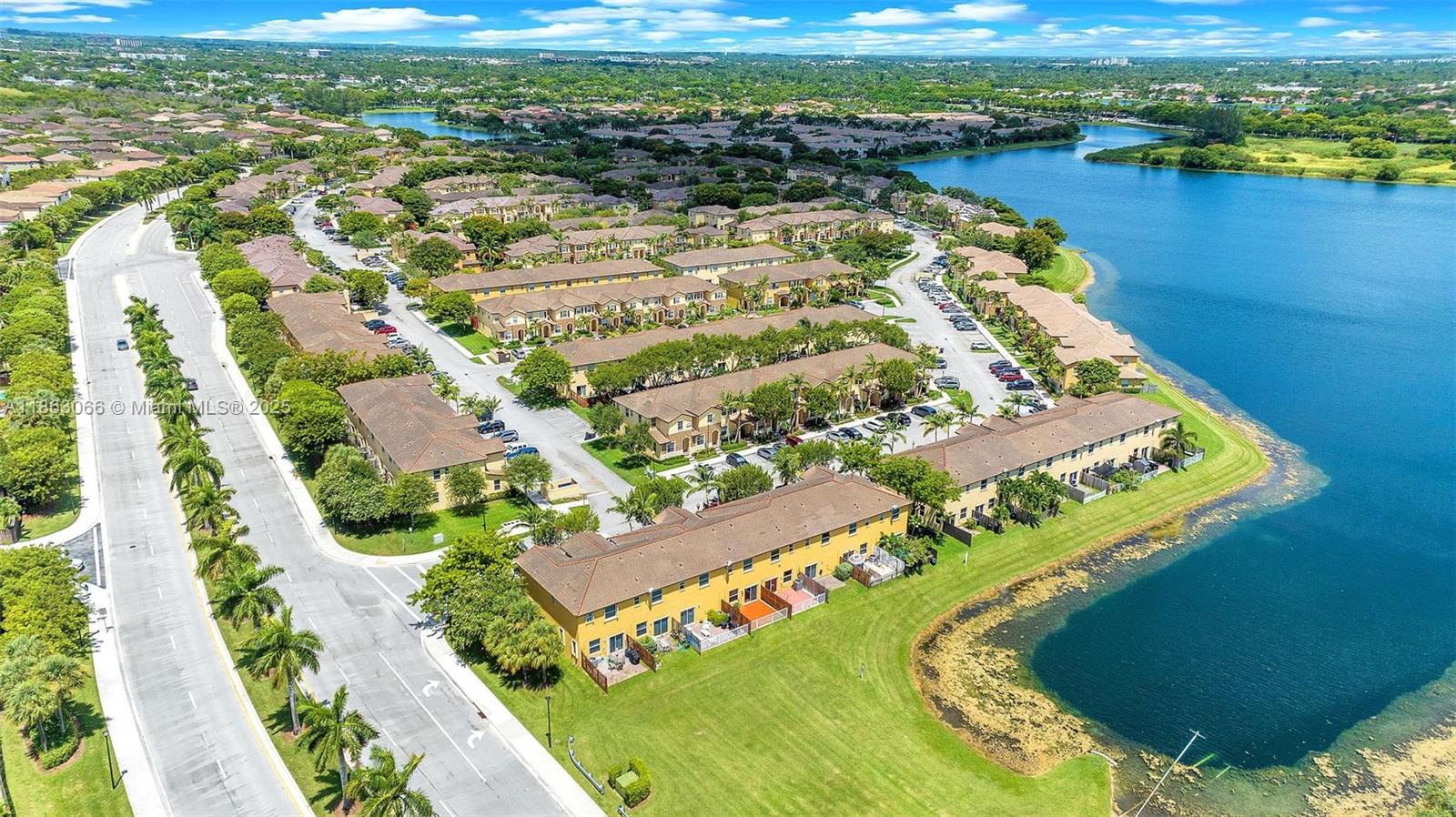 LAKES BY THE BAY EVE REPL - Residential