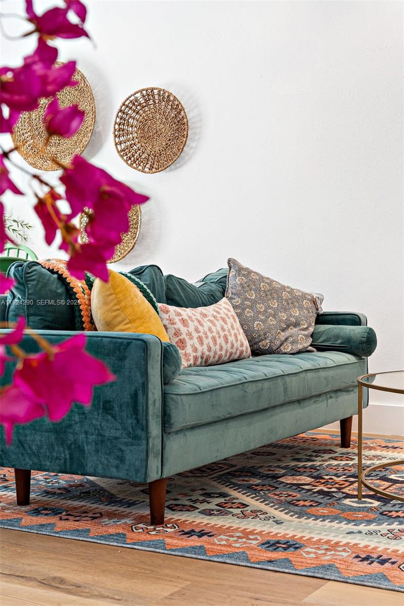 SAILBOAT BEND - Residential Lease