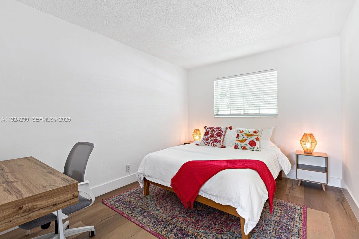 SAILBOAT BEND - Residential Lease