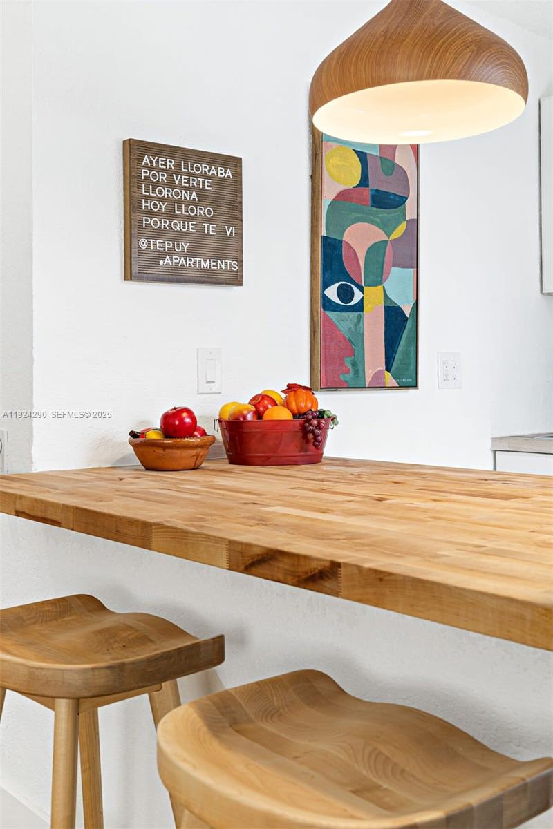 SAILBOAT BEND - Residential Lease