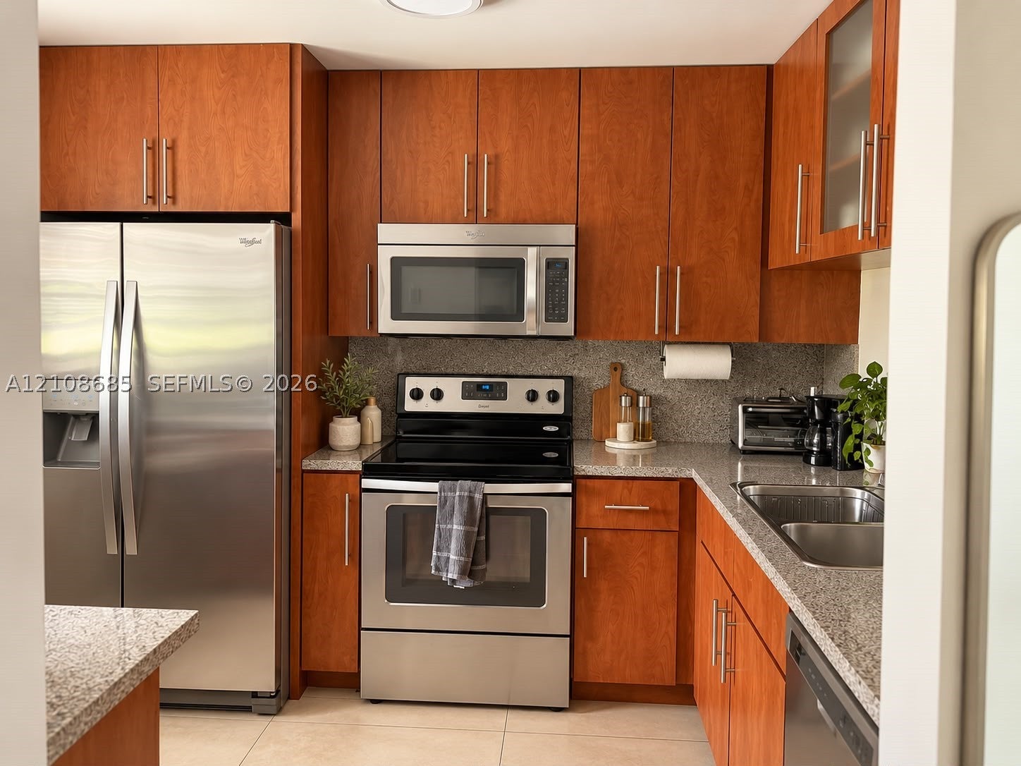 15813 W Waterside Cir 202