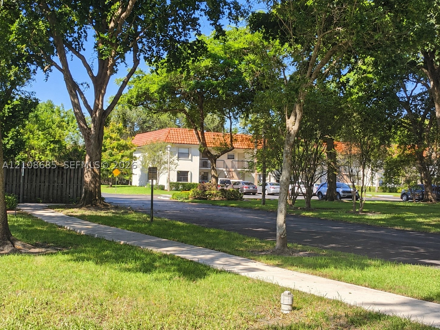 15813 W Waterside Cir 202