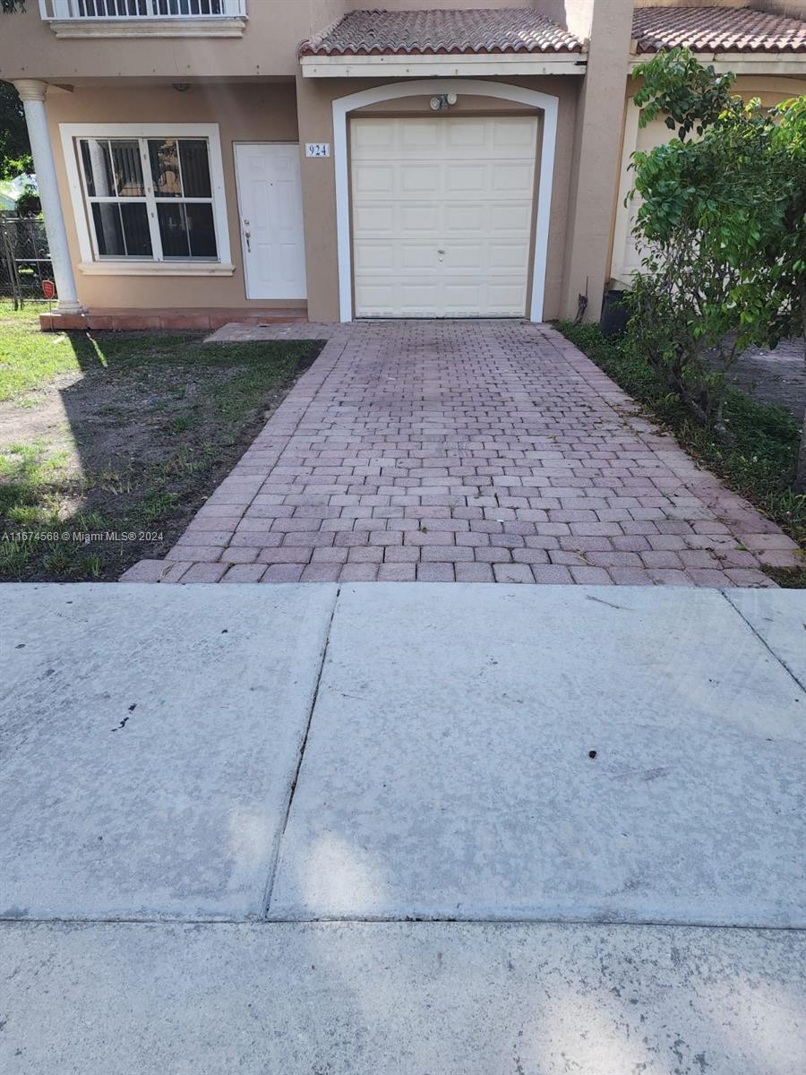 ABEL HOMES AT KEYS WINDS - Residential Lease