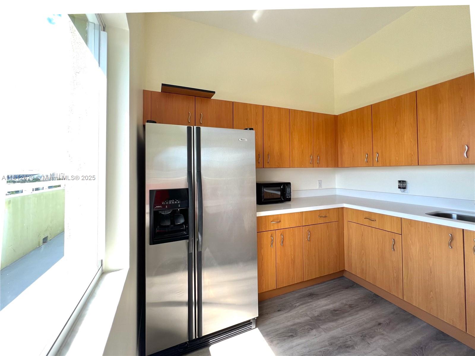 SEYBOLD POINTE CONDO - Residential Lease