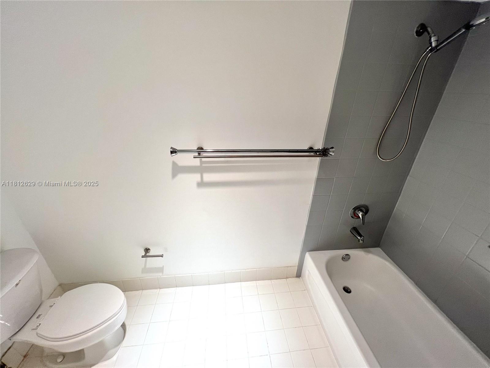 SEYBOLD POINTE CONDO - Residential Lease