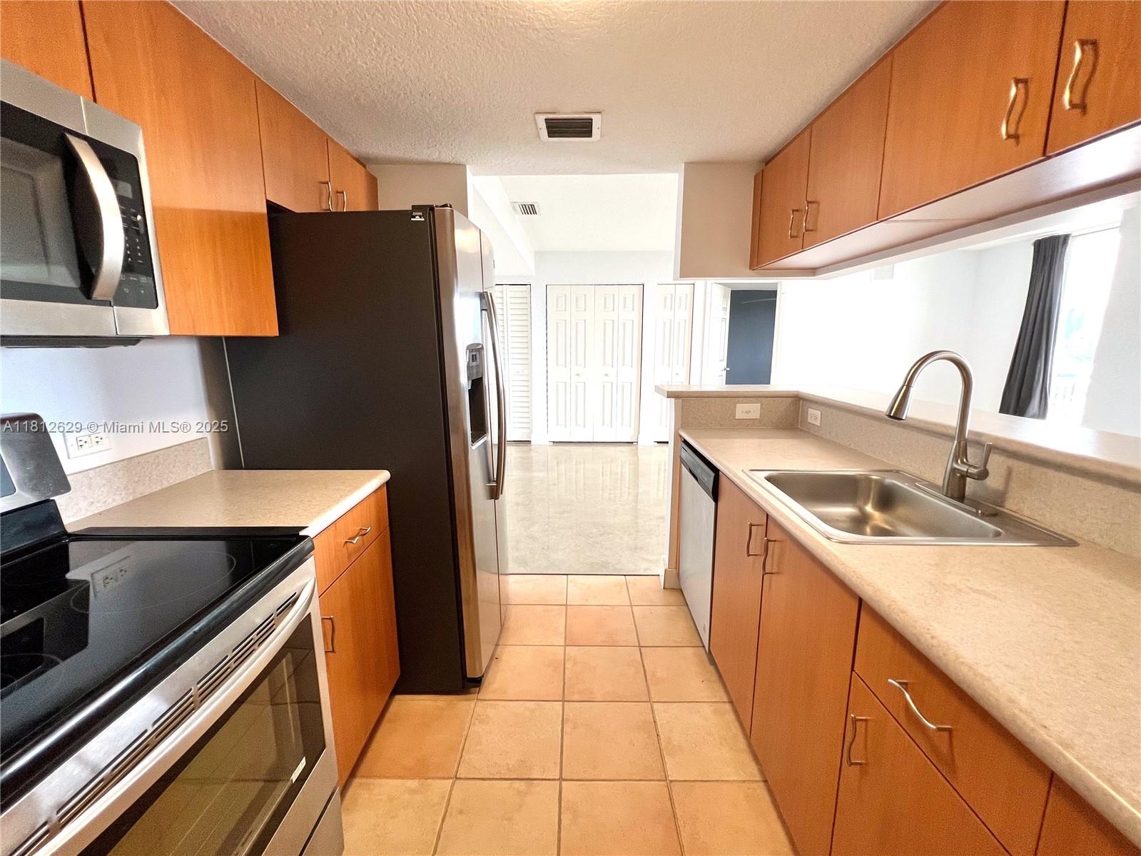 SEYBOLD POINTE CONDO - Residential Lease