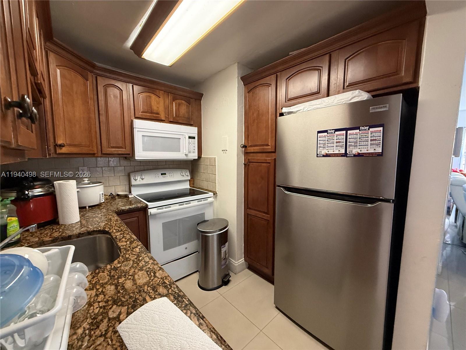 MIAMI PARADISE CONDO - Residential Lease