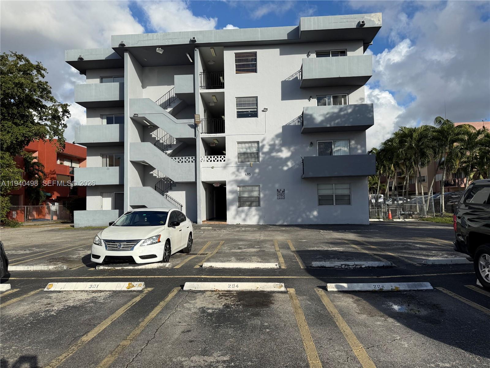 MIAMI PARADISE CONDO - Residential Lease