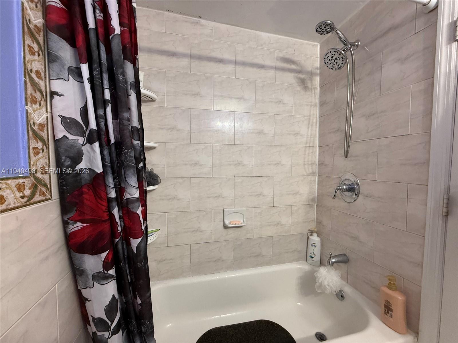 MIAMI PARADISE CONDO - Residential Lease