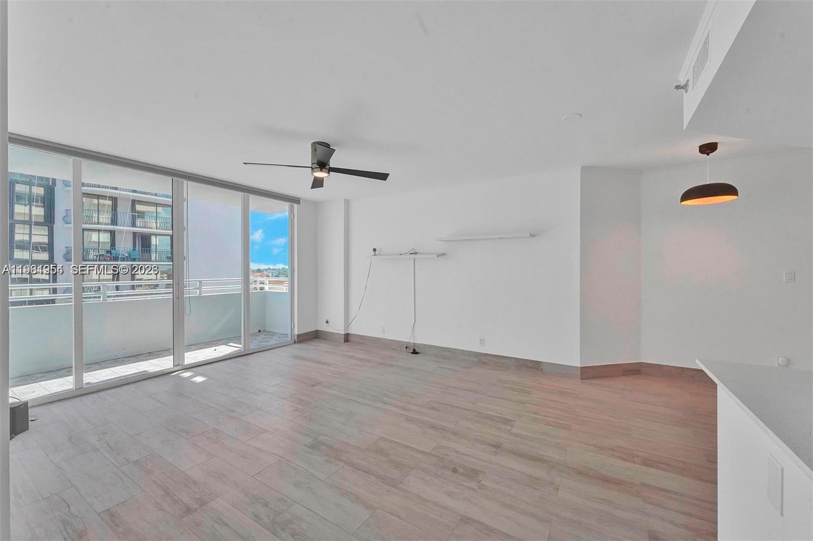 8911 Collins Ave 703