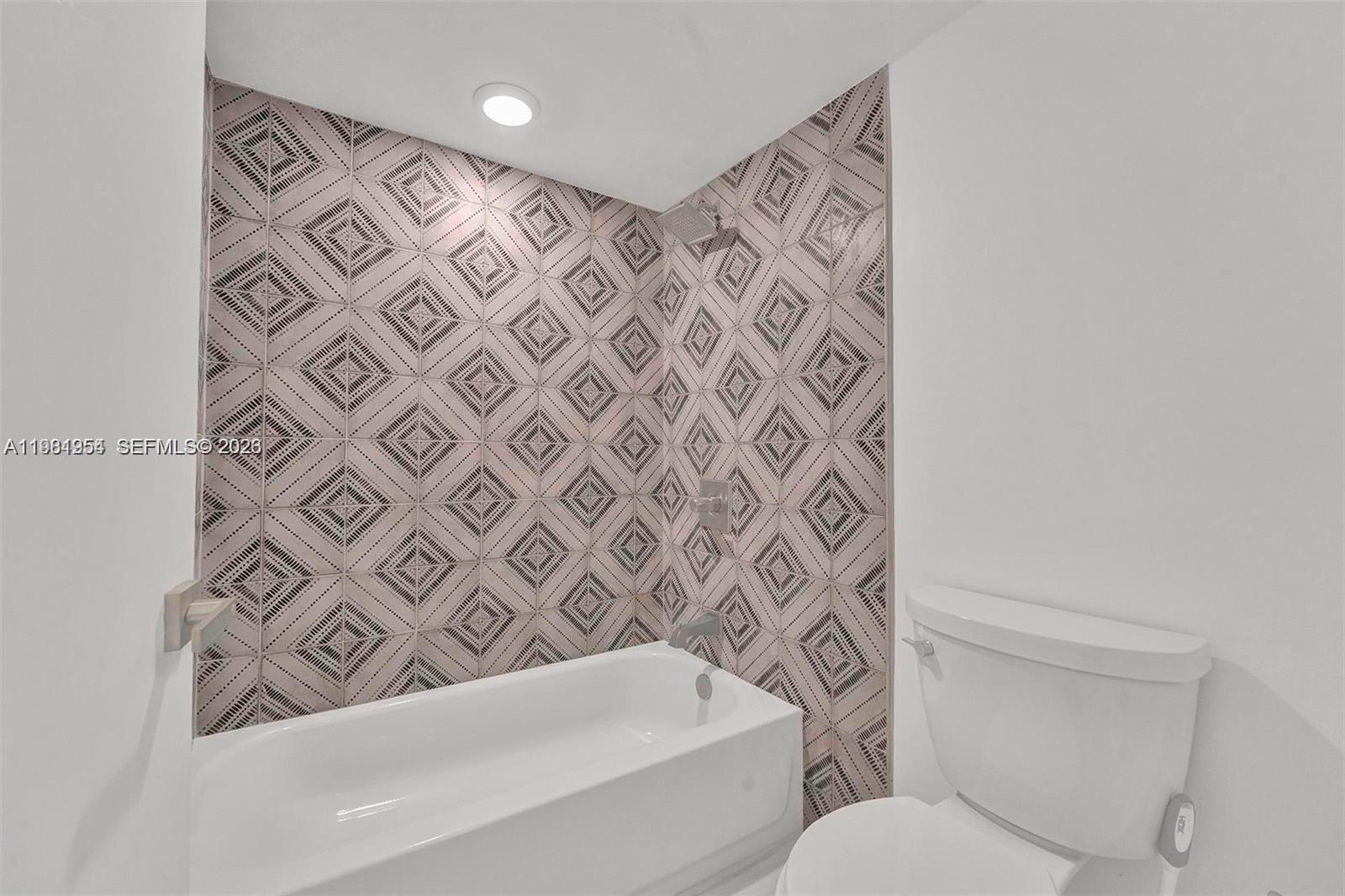 RIMINI BEACH CONDO - Residential Lease