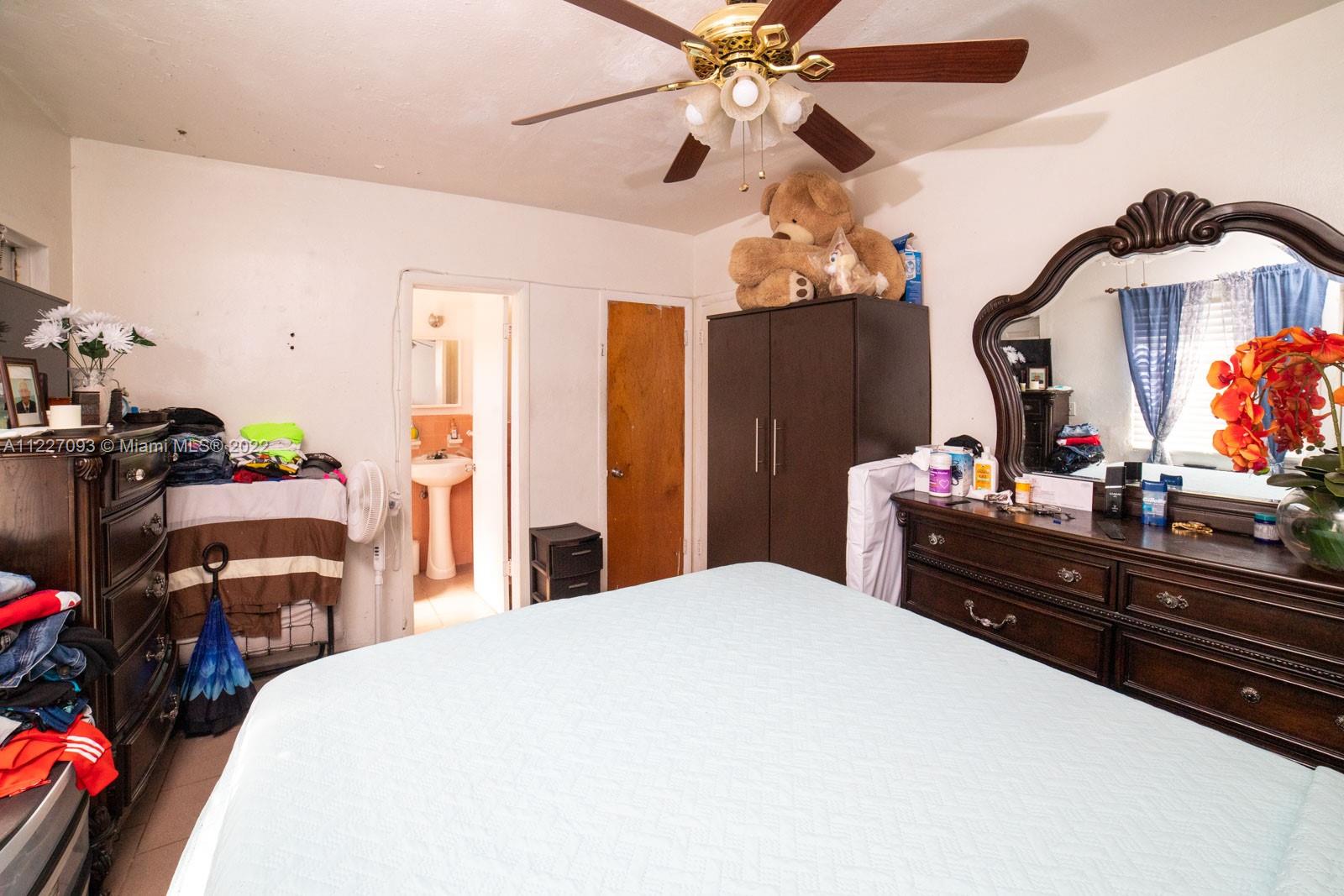 HIALEAH 7TH ADDN - Residential Income