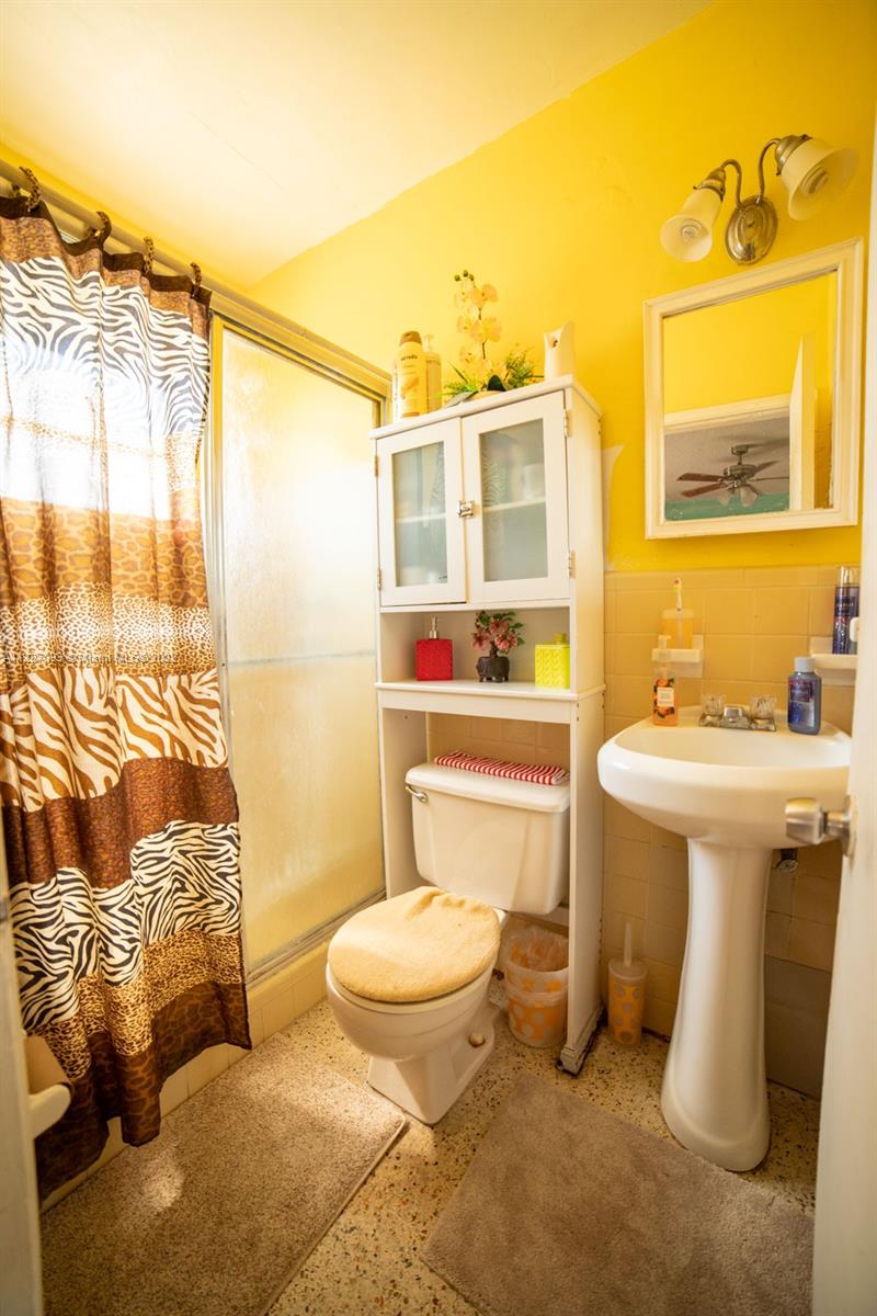 HIALEAH 7TH ADDN - Residential Income