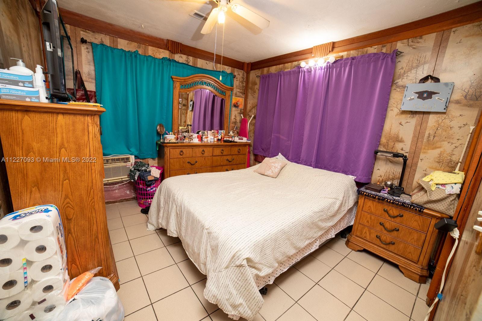 HIALEAH 7TH ADDN - Residential Income