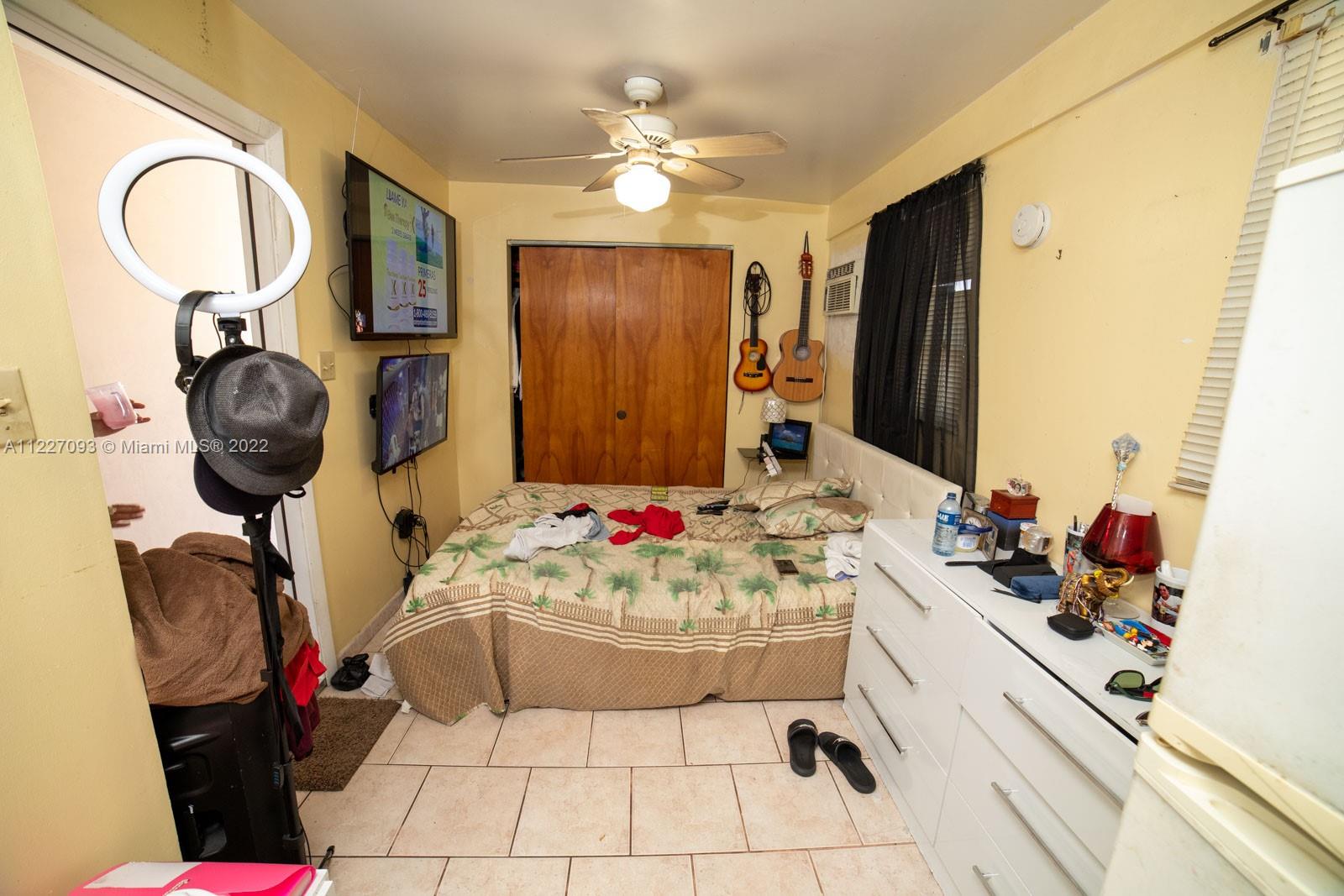 HIALEAH 7TH ADDN - Residential Income