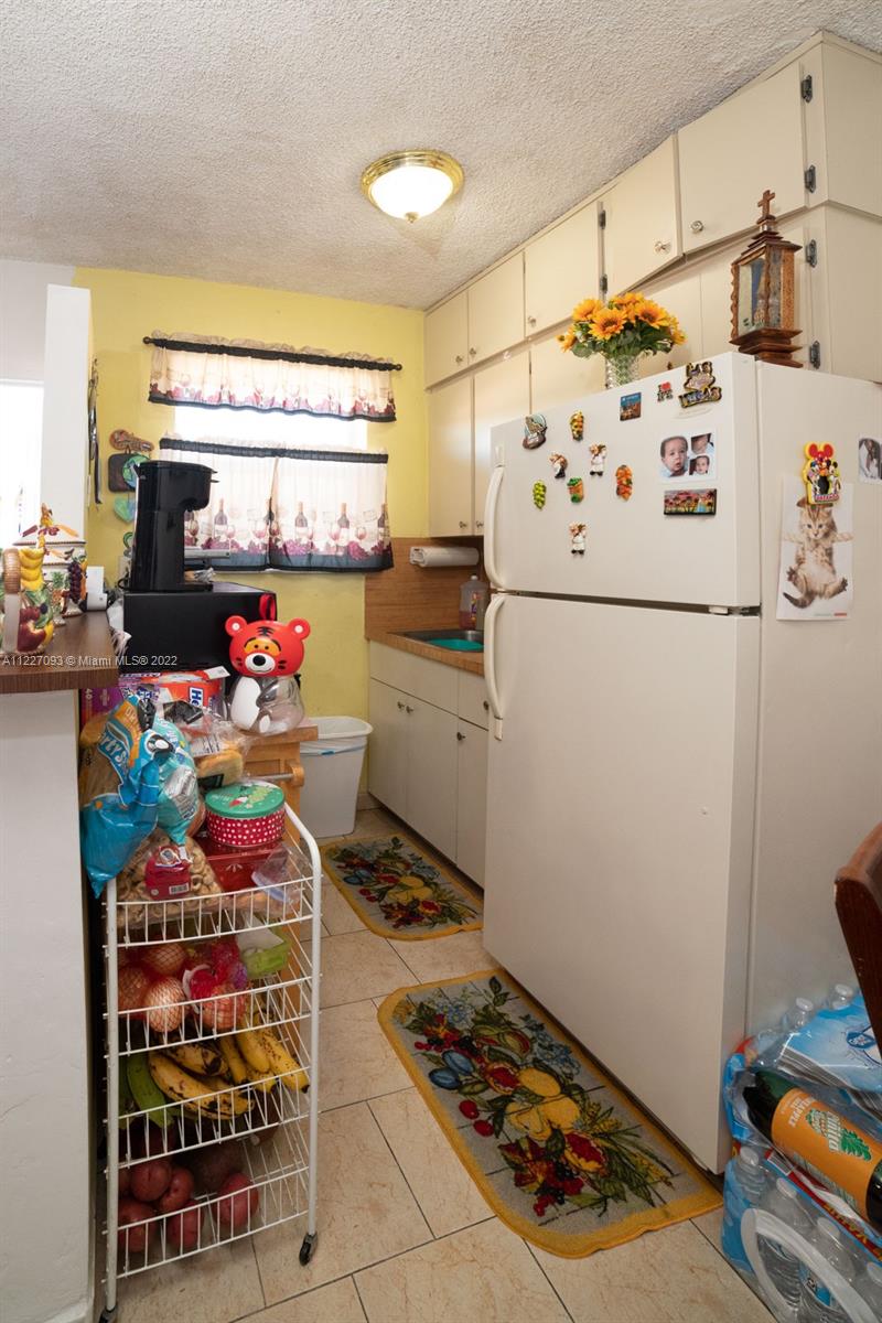 HIALEAH 7TH ADDN - Residential Income