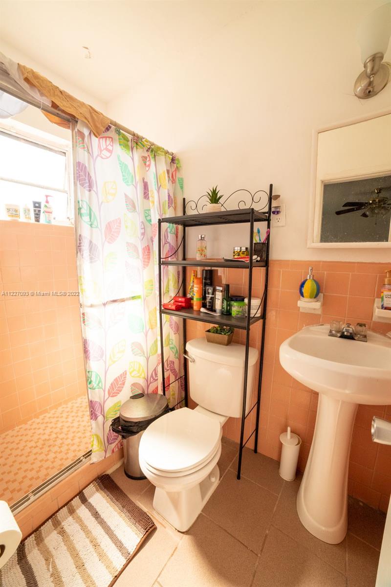 HIALEAH 7TH ADDN - Residential Income