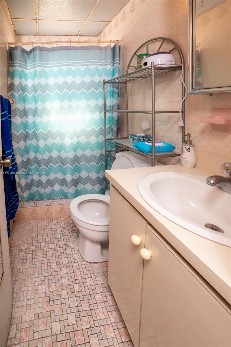 HIALEAH 7TH ADDN - Residential Income