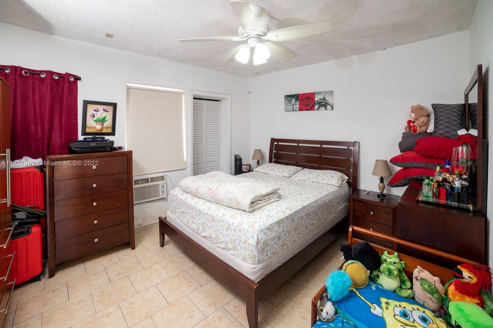 HIALEAH 7TH ADDN - Residential Income