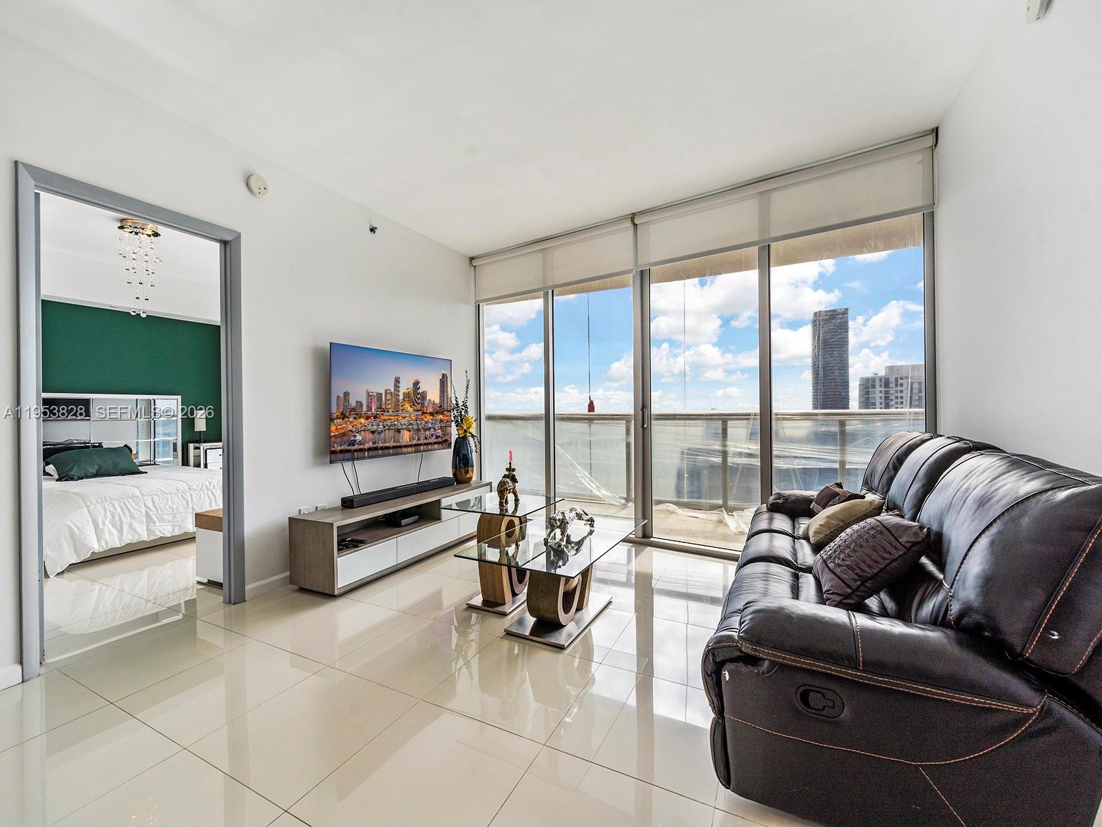 ICON BRICKELL NO TWO - Residential