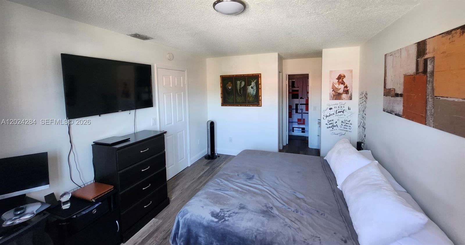 LAGO GRANDE CONDO THREE C - Residential