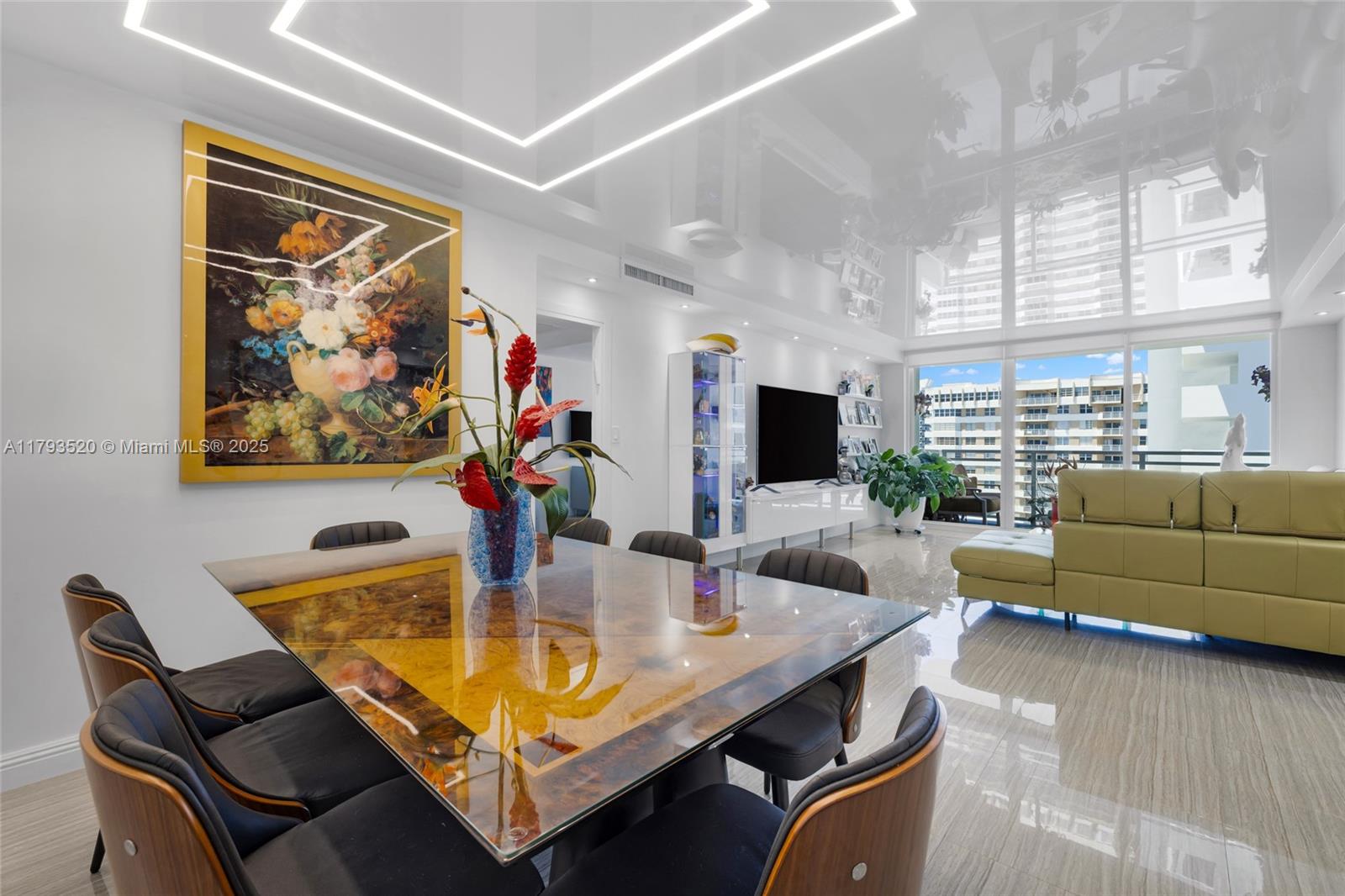 Property for Sale at 2030 S Ocean Dr 2005, Hallandale Beach, Broward County, Florida - Bedrooms: 2 
Bathrooms: 2  - $599,000