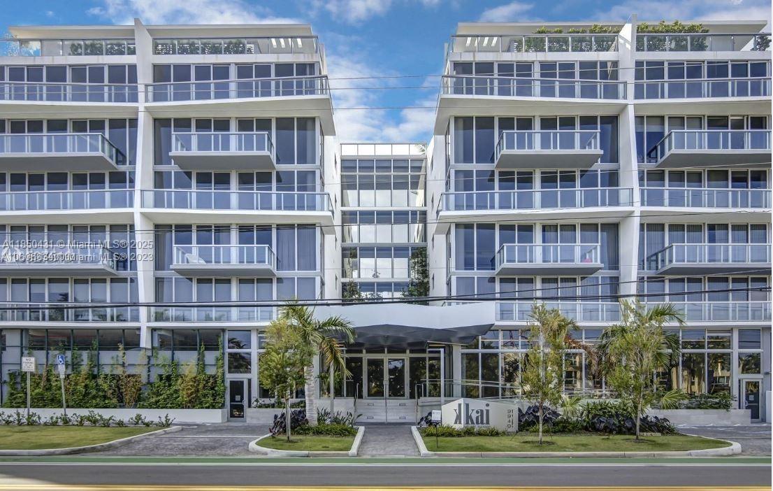 Magnificent Corner Residence at KAI Bay Harbor – Water & City Views
Experience luxury living in this exceptional corner unit at the prestigious KAI Bay Harbor. This fully furnished residence features:
4 spacious suites each with its own full bathroom
Breathtaking water and city views.
4 parking spaces with elevator
Private boat slip accommodating a vessel up to 27 feet