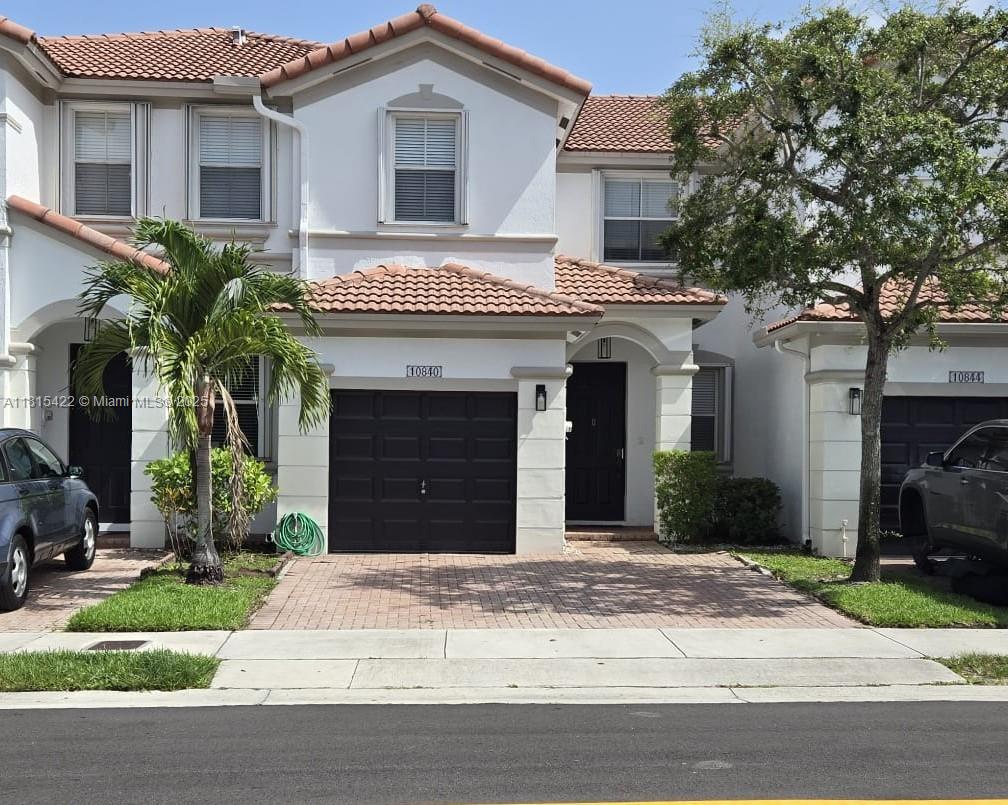Property for Sale at 10840 Nw 79th St, Doral, Miami-Dade County, Florida - Bedrooms: 3 
Bathrooms: 3  - $579,000