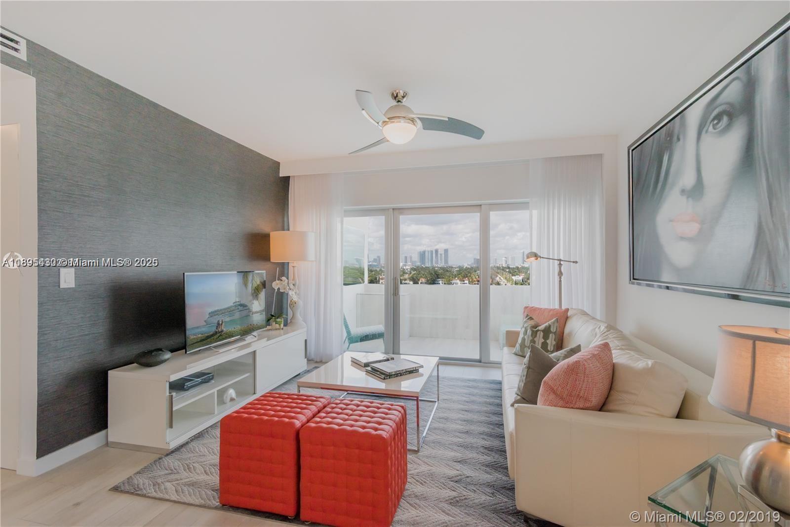 3 ISLAND CONDO - Residential