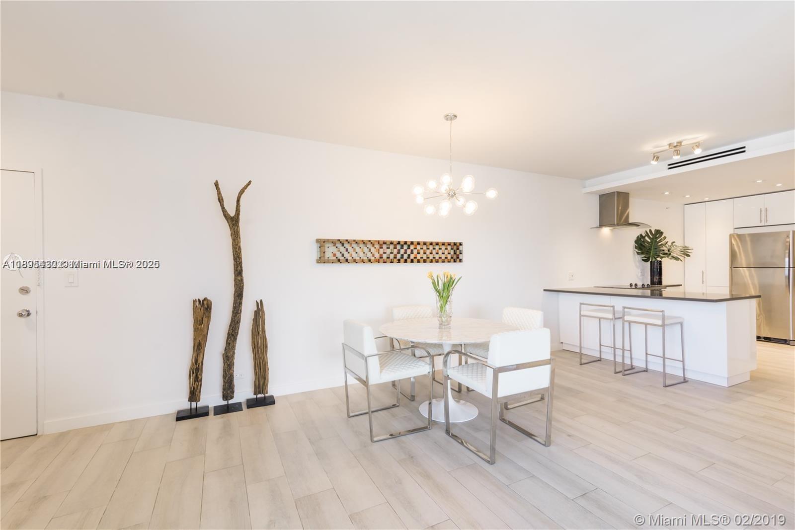3 ISLAND CONDO - Residential