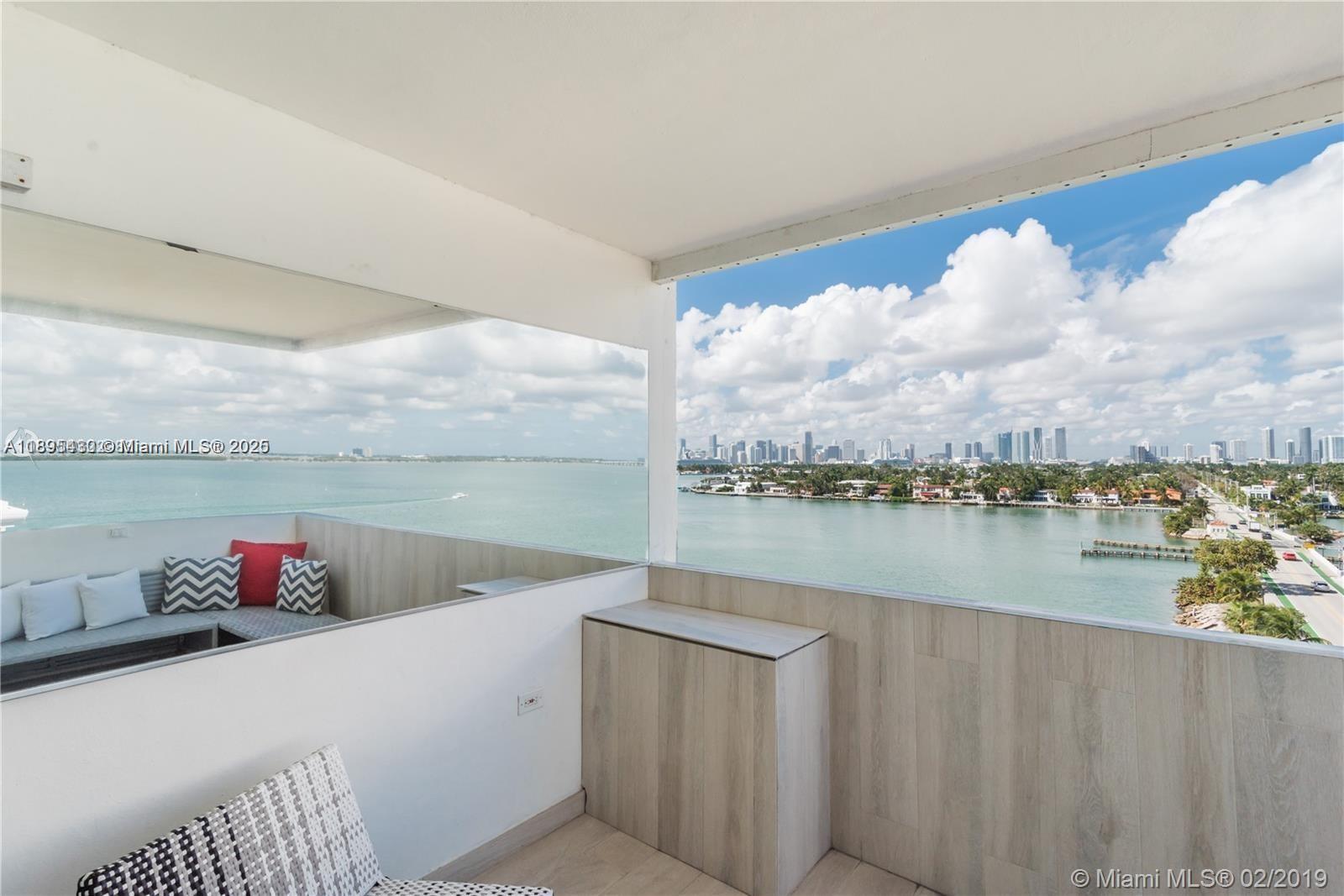 3 ISLAND CONDO - Residential
