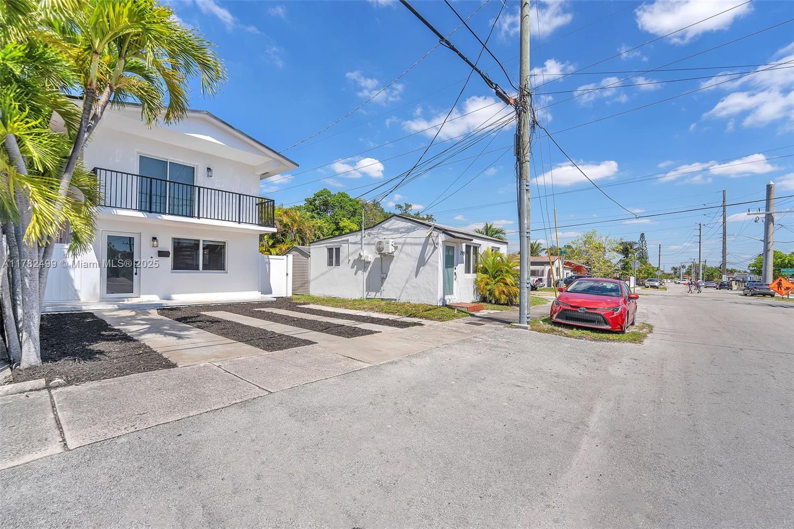 284 NW 45th Ave