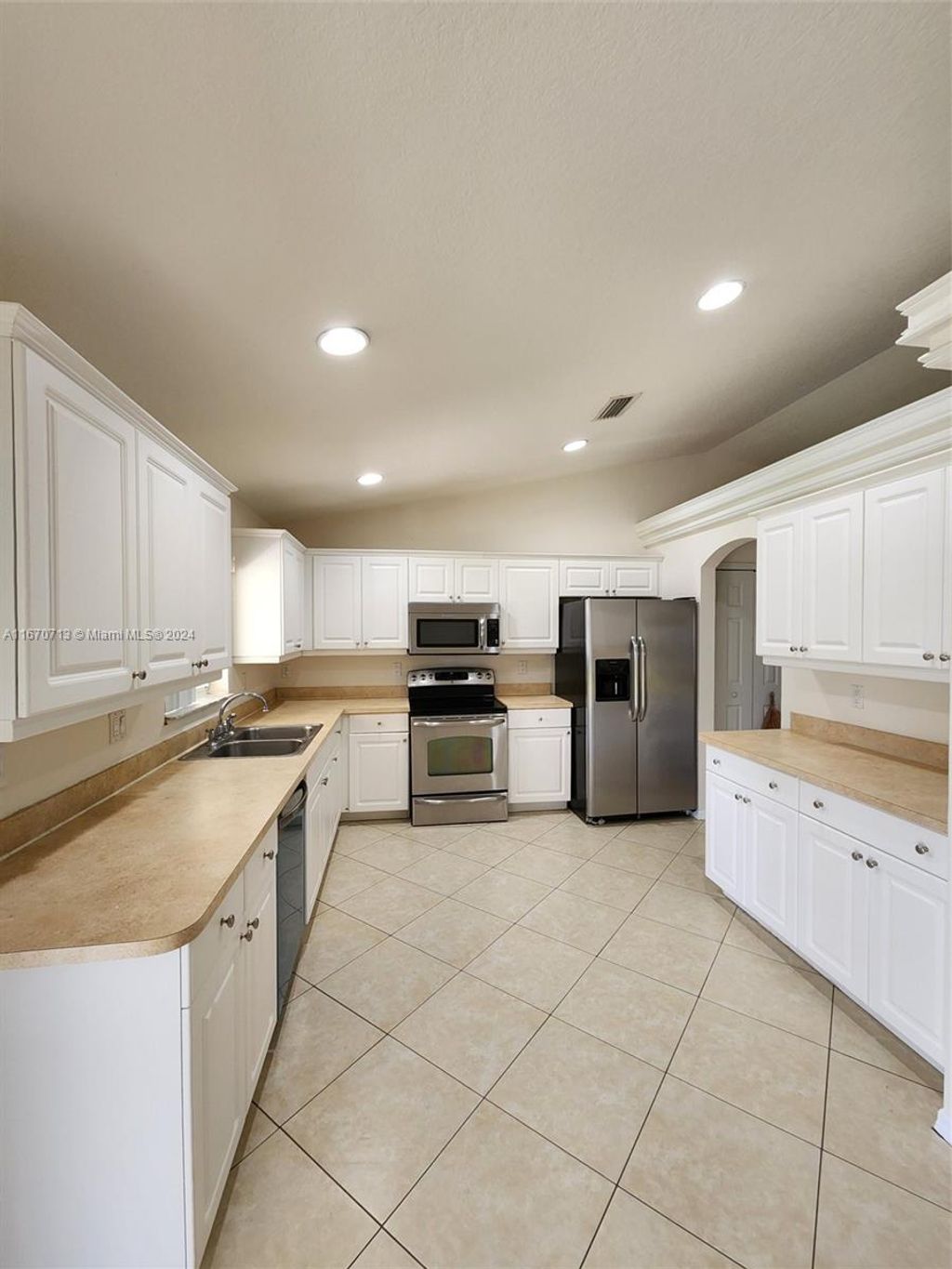 Photo of 1010 SW Mataro Ave, Port Saint Lucie, FL 34953 (MLS # A11670713)