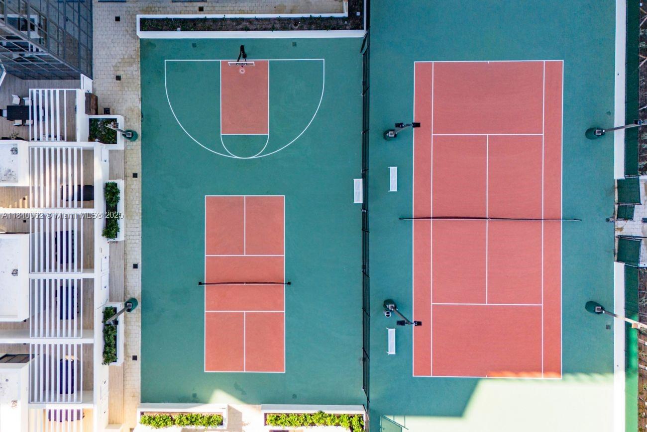 2201 COLLINS AVE CONDO - Residential